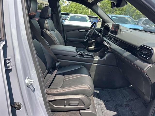used 2025 Honda Pilot car, priced at $46,981
