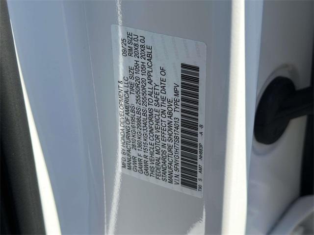 new 2025 Honda Pilot car, priced at $51,550