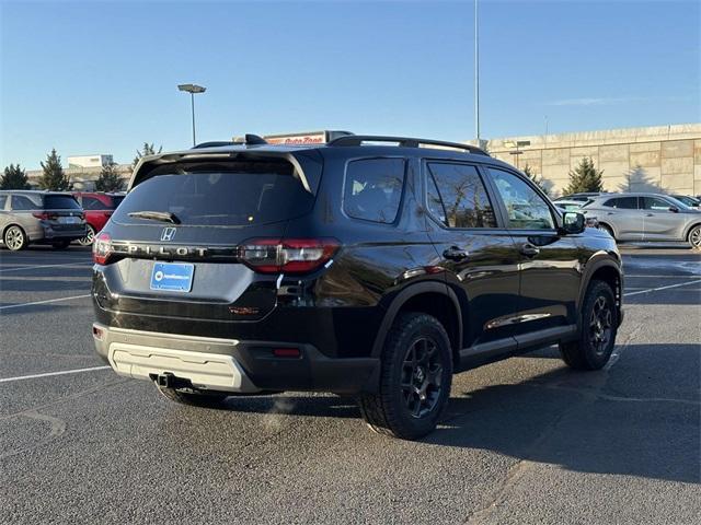 new 2025 Honda Pilot car, priced at $51,330