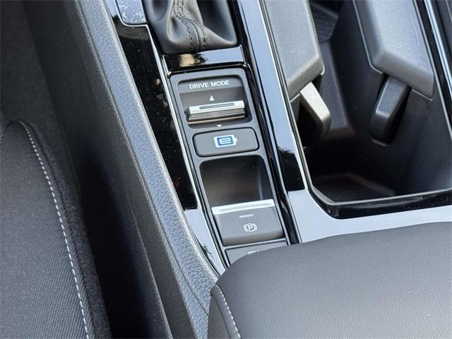 new 2025 Honda Accord Hybrid car, priced at $35,305