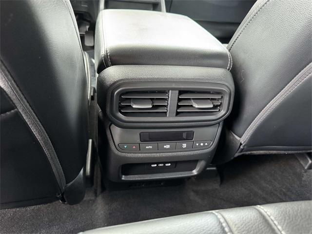 used 2025 Honda Pilot car, priced at $43,381