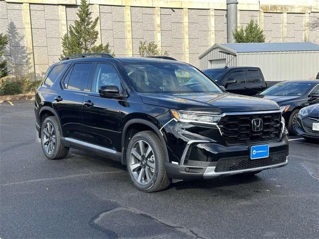 new 2025 Honda Pilot car, priced at $51,985