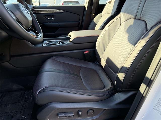 new 2025 Honda Pilot car, priced at $56,530
