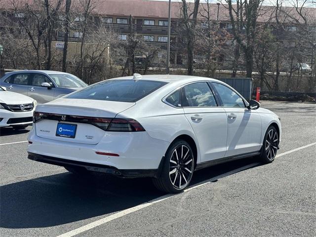 new 2025 Honda Accord Hybrid car, priced at $40,905