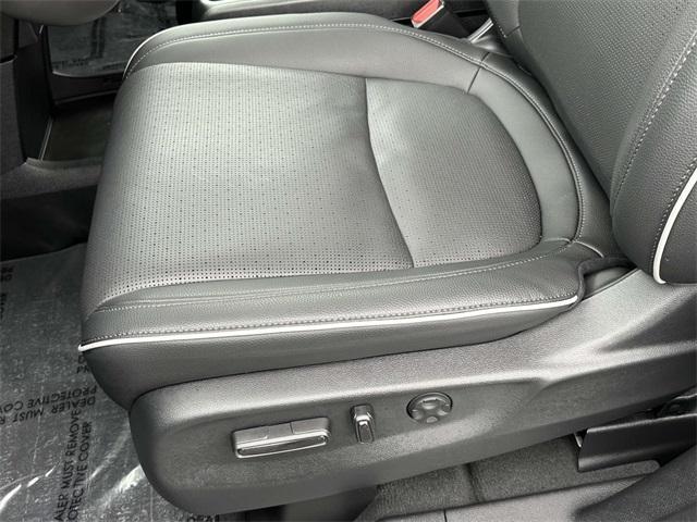 used 2025 Honda Odyssey car, priced at $50,442