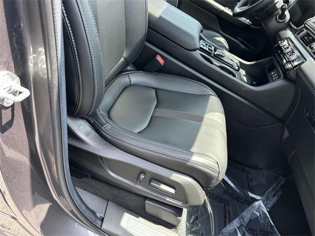used 2025 Honda Pilot car, priced at $47,395