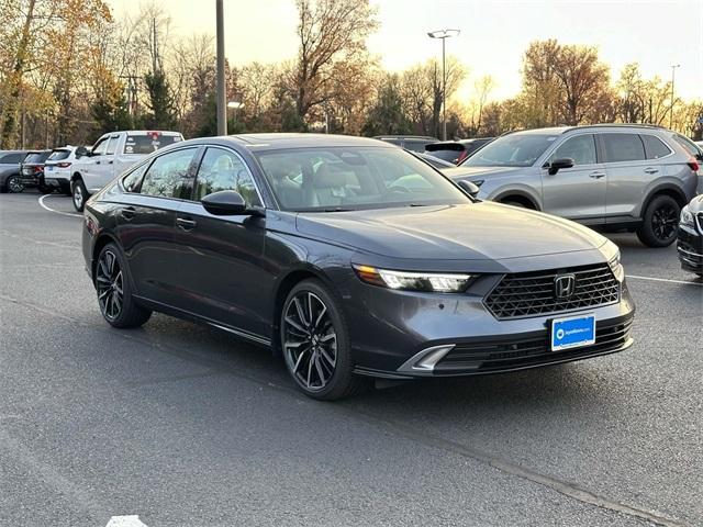 new 2025 Honda Accord Hybrid car, priced at $40,395