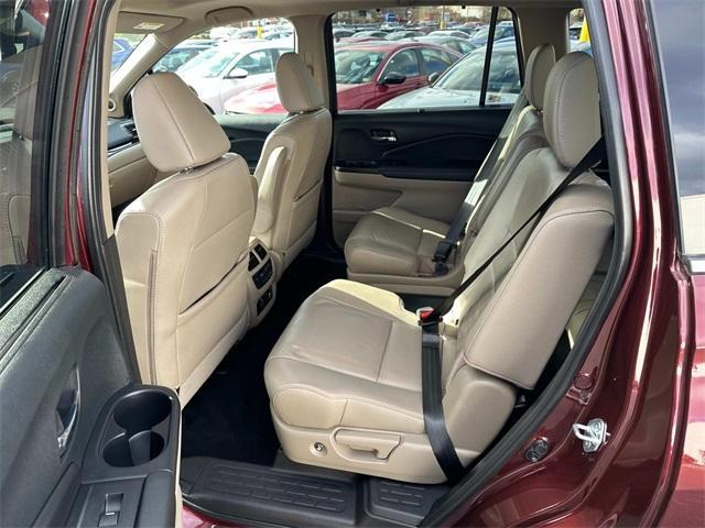 used 2022 Honda Pilot car, priced at $34,281