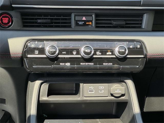 new 2025 Honda Pilot car, priced at $56,530