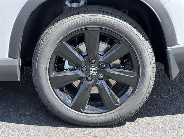 new 2025 Honda Pilot car, priced at $56,530