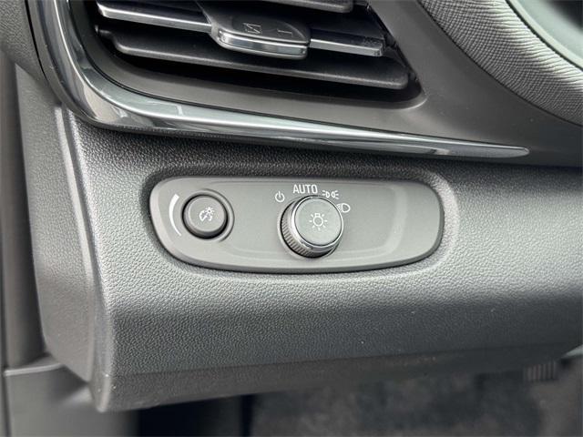 new 2025 Buick Envista car, priced at $22,190