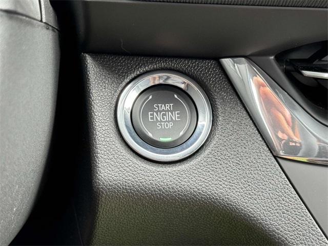 new 2025 Buick Envista car, priced at $22,190