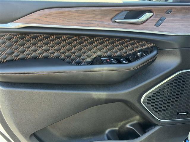 used 2024 Jeep Grand Cherokee car, priced at $47,981