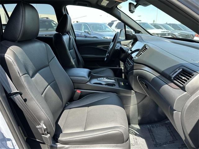 used 2025 Honda Passport car, priced at $38,481