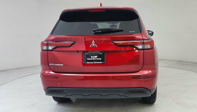 new 2024 Mitsubishi Outlander car, priced at $33,185