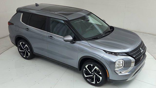 new 2024 Mitsubishi Outlander car, priced at $37,815