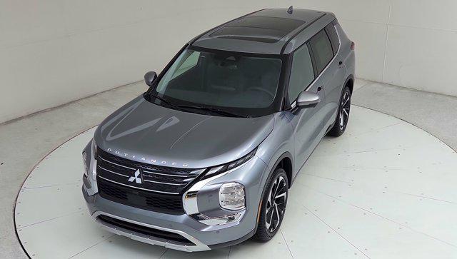 new 2024 Mitsubishi Outlander car, priced at $37,815