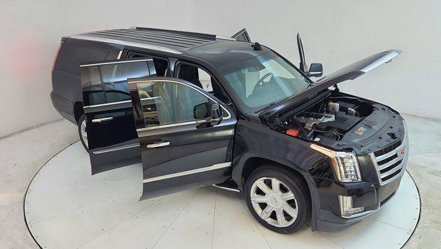 used 2020 Cadillac Escalade ESV car, priced at $41,000