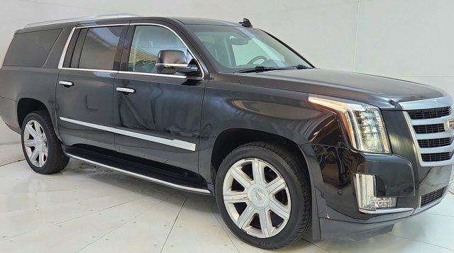 used 2020 Cadillac Escalade ESV car, priced at $41,000