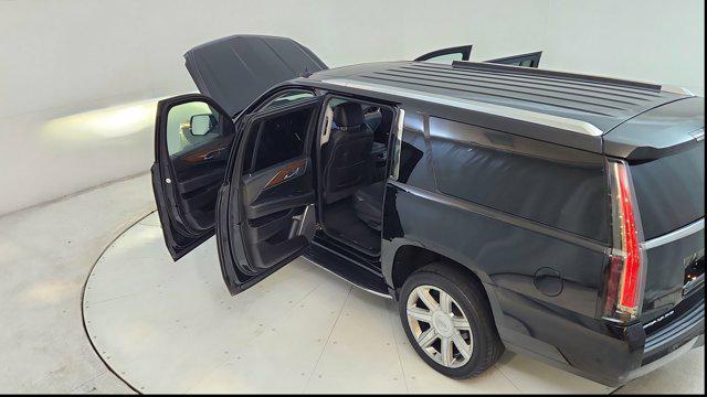 used 2020 Cadillac Escalade ESV car, priced at $41,000