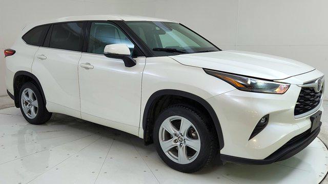 used 2021 Toyota Highlander car, priced at $25,400