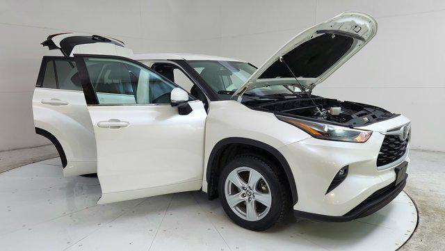 used 2021 Toyota Highlander car, priced at $25,400