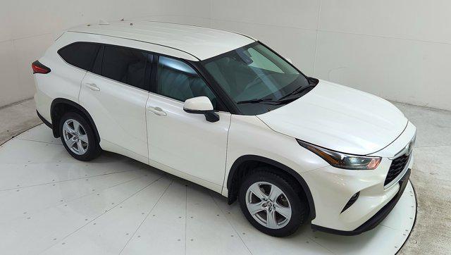 used 2021 Toyota Highlander car, priced at $25,400