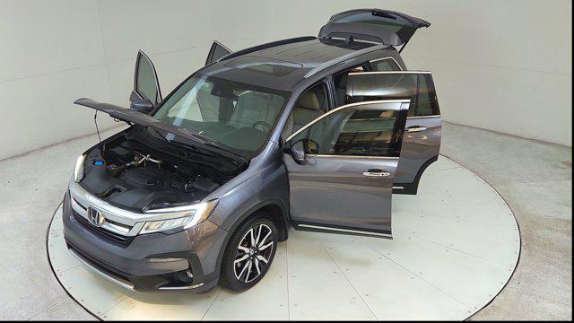 used 2021 Honda Pilot car, priced at $28,000