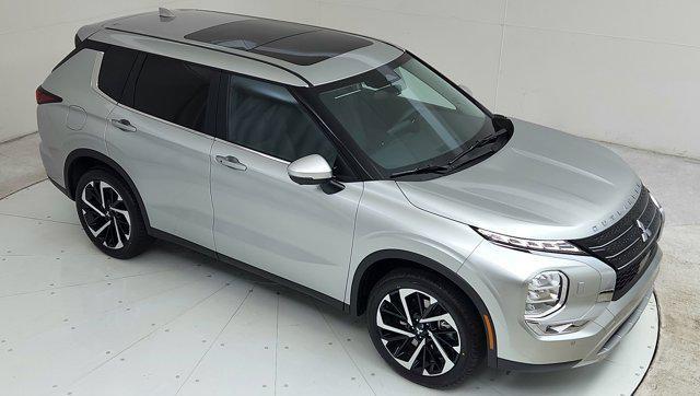 new 2024 Mitsubishi Outlander car, priced at $37,815