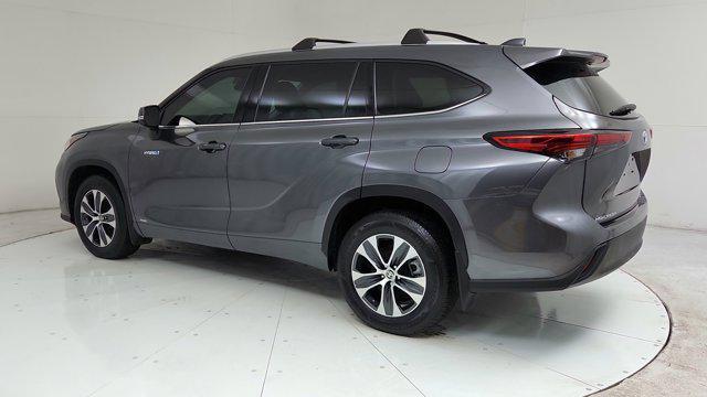 used 2021 Toyota Highlander Hybrid car, priced at $33,501