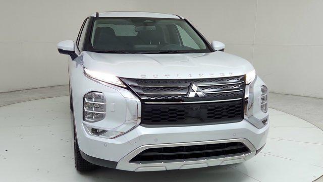 new 2024 Mitsubishi Outlander car, priced at $38,410