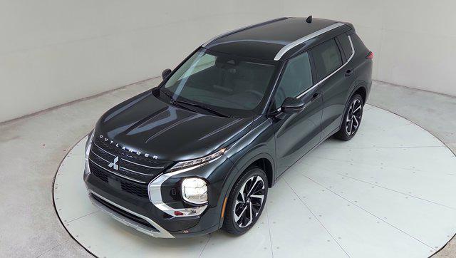 new 2024 Mitsubishi Outlander car, priced at $40,120