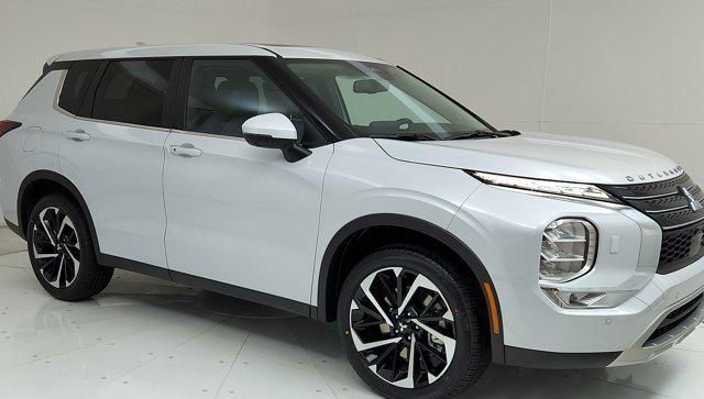 new 2024 Mitsubishi Outlander car, priced at $38,410