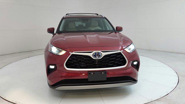 used 2022 Toyota Highlander Hybrid car, priced at $35,700