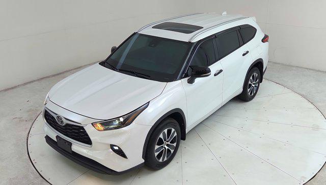 used 2023 Toyota Highlander car, priced at $35,000