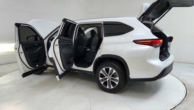 used 2023 Toyota Highlander car, priced at $35,000