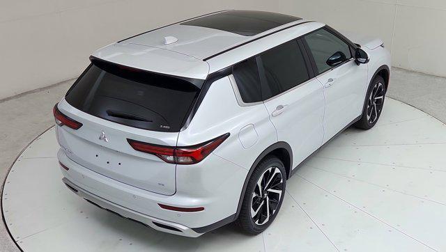 new 2024 Mitsubishi Outlander car, priced at $38,535