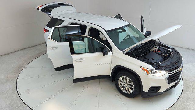 used 2020 Chevrolet Traverse car, priced at $22,900