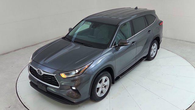 used 2021 Toyota Highlander car, priced at $28,000