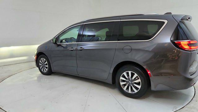 used 2021 Chrysler Pacifica Hybrid car, priced at $24,000