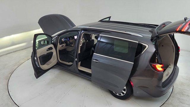 used 2021 Chrysler Pacifica Hybrid car, priced at $24,000