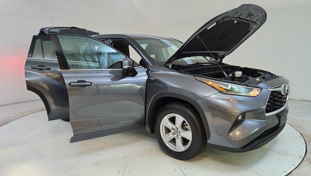 used 2021 Toyota Highlander car, priced at $28,902