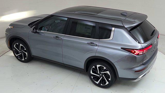 new 2024 Mitsubishi Outlander car, priced at $37,815