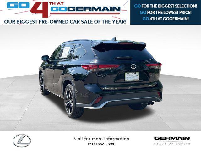 used 2021 Toyota Highlander car, priced at $35,748