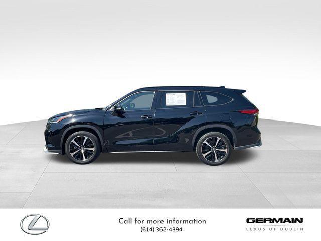 used 2021 Toyota Highlander car, priced at $32,455