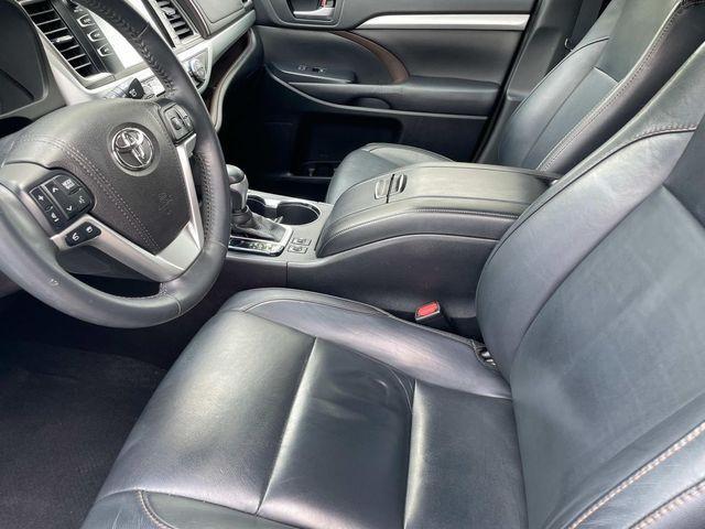 used 2016 Toyota Highlander car, priced at $22,274