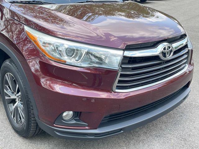 used 2016 Toyota Highlander car, priced at $22,274