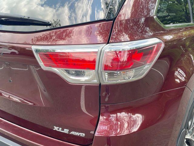 used 2016 Toyota Highlander car, priced at $22,274