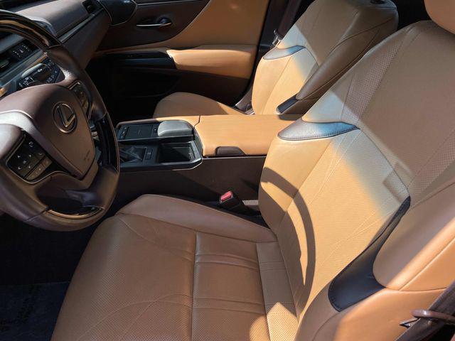 used 2020 Lexus ES 350 car, priced at $35,228