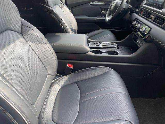 used 2025 Honda Pilot car, priced at $48,987